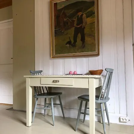 Apartment In Stunning Manor House Close To River. * Begndal